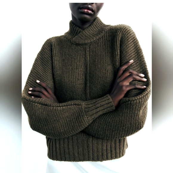 Zara Sweaters - New - Zara Knit Sweater